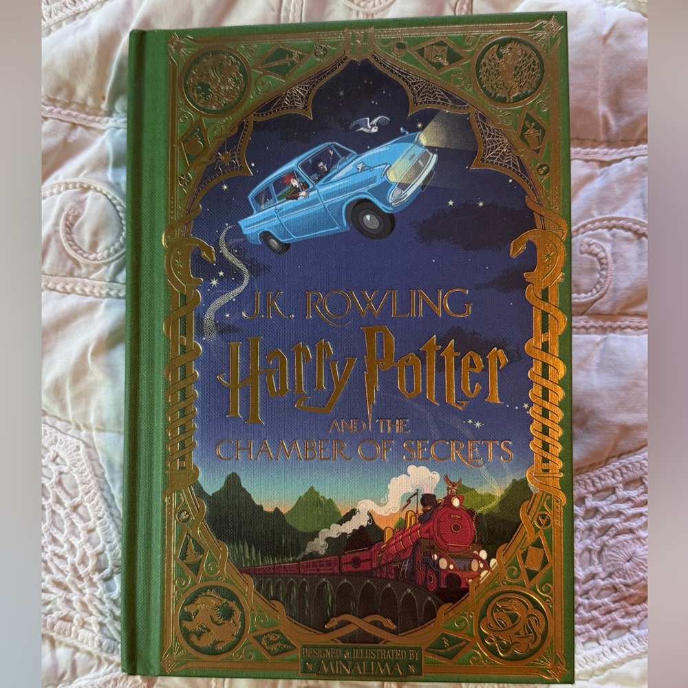 Harry Potter and the Chamber of Secrets Illustrated Edition Mina Lima Edition